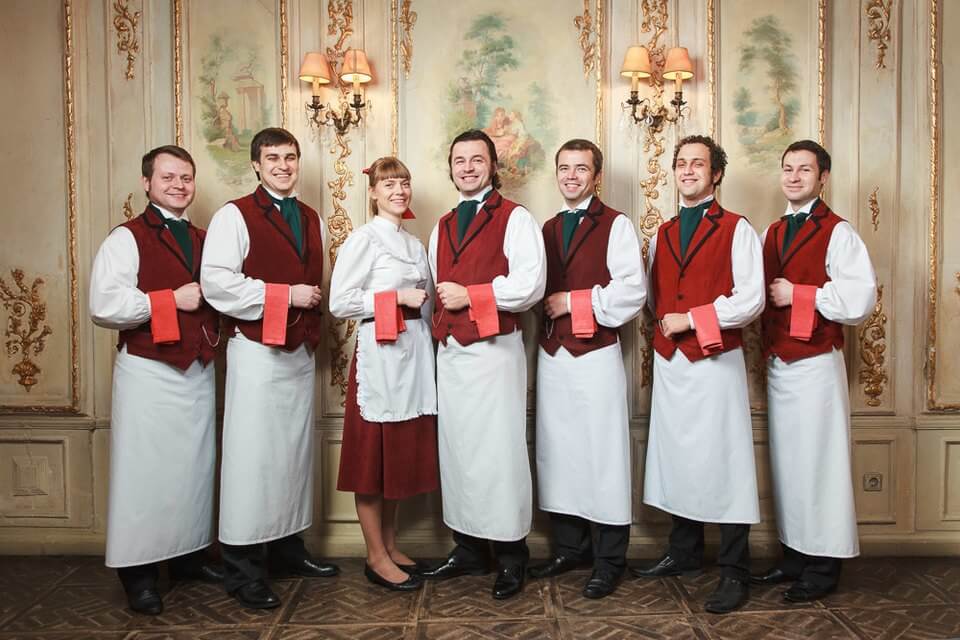 команда офіціантів